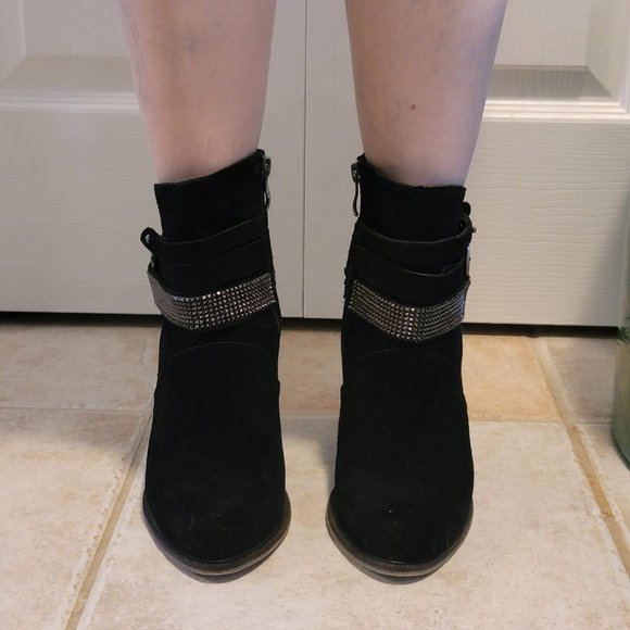 high heel booties by Chinese Laundry - Picture 2 of 5